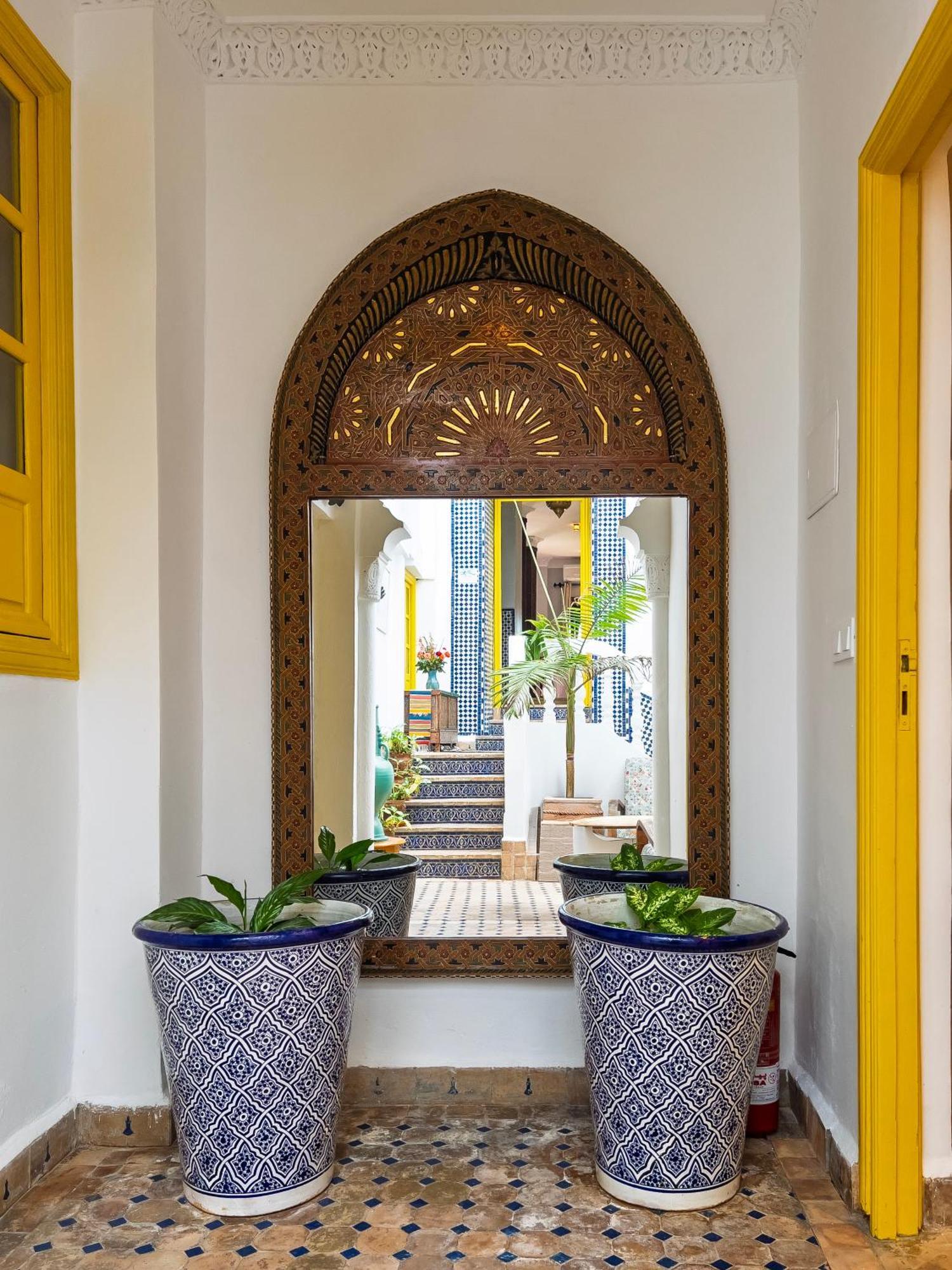 Riad Tanja By Chef Moha Tangier Bagian luar foto