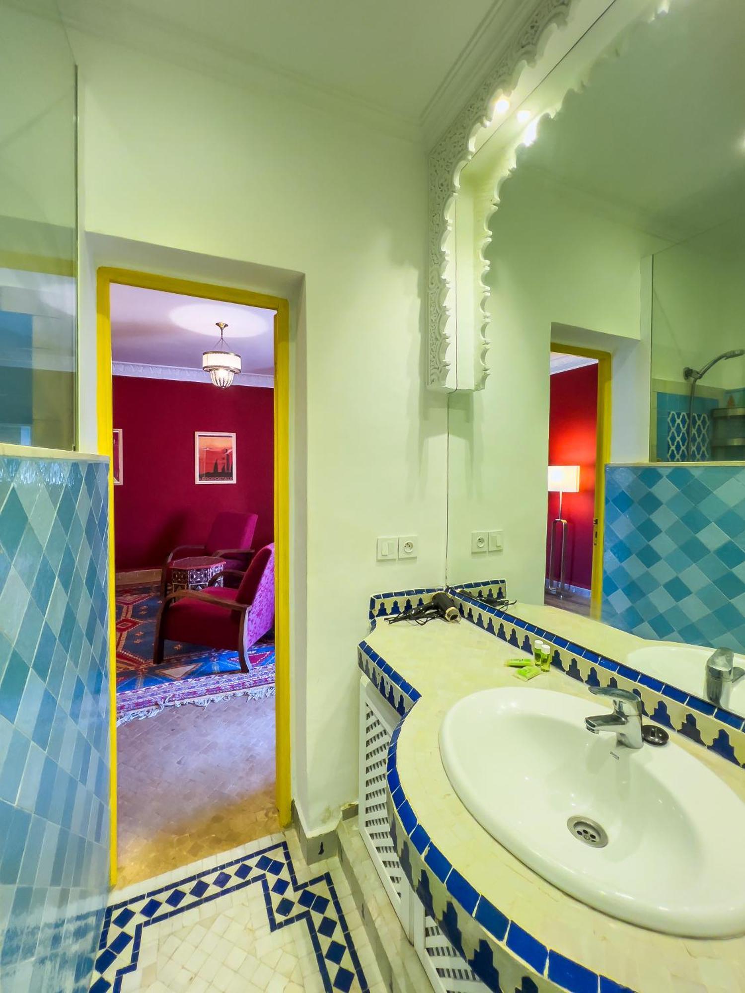 Riad Tanja By Chef Moha Tangier Bagian luar foto