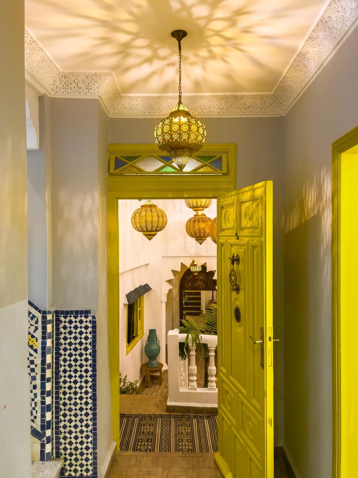 Riad Tanja By Chef Moha Tangier Bagian luar foto