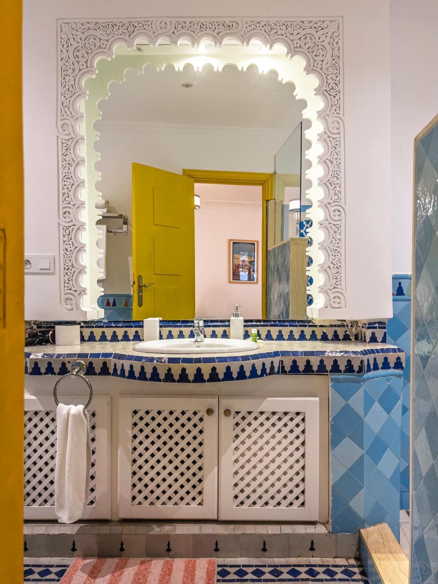 Riad Tanja By Chef Moha Tangier Bagian luar foto
