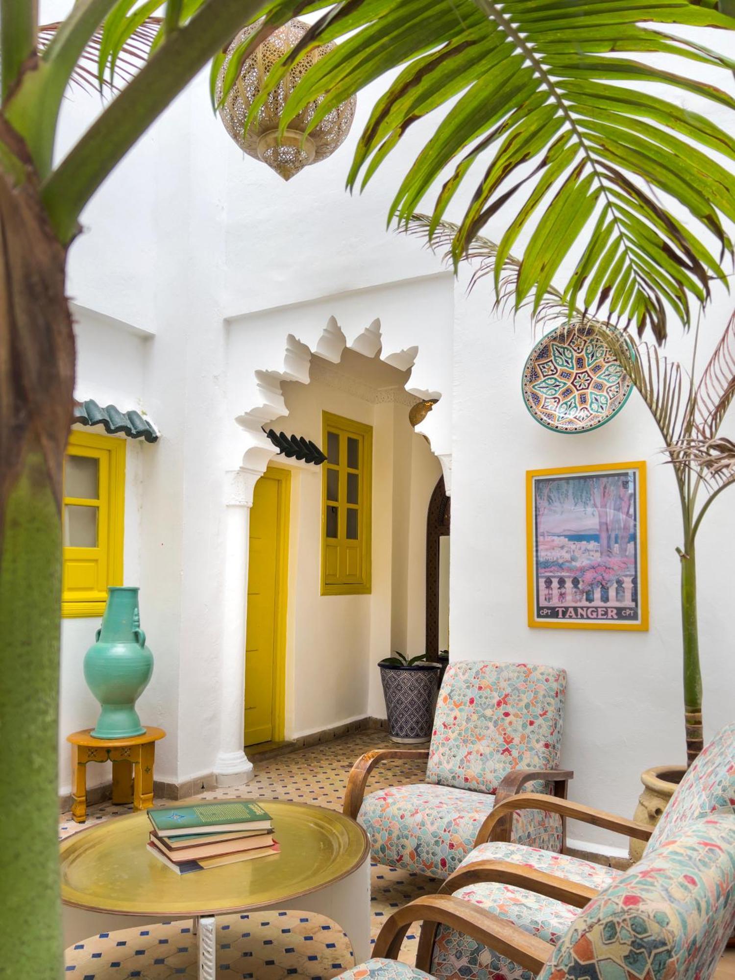 Riad Tanja By Chef Moha Tangier Bagian luar foto